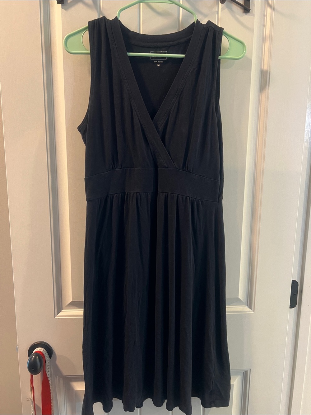 Classic Black Sleeveless V-Neck Dress